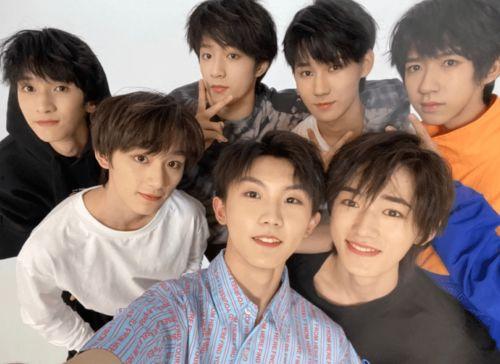 娱乐吃瓜君时代少年团,娱乐吃瓜君时代,青春偶像的崛起之路